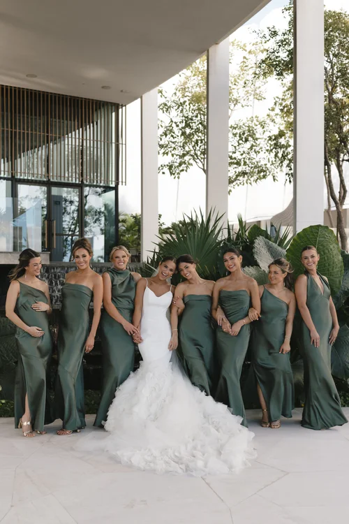 Bride and bridesmaids at a Michigan Avenue Events wedding